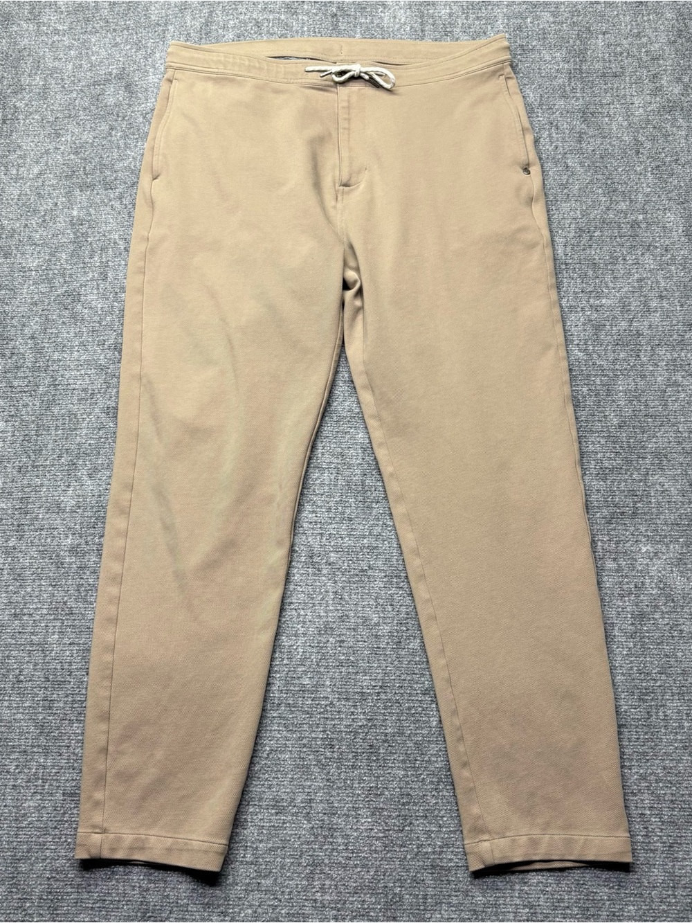 Vuori Solana Jogger Pants Mens XL Khaki V450 Drawstring Stretch